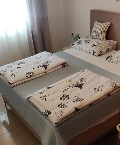 Апартаменти House Lucija *