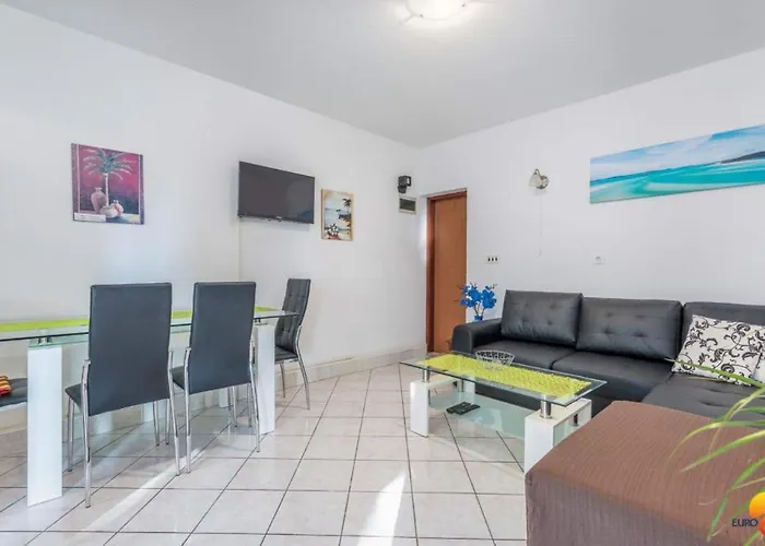 Апартаменти House Lucija