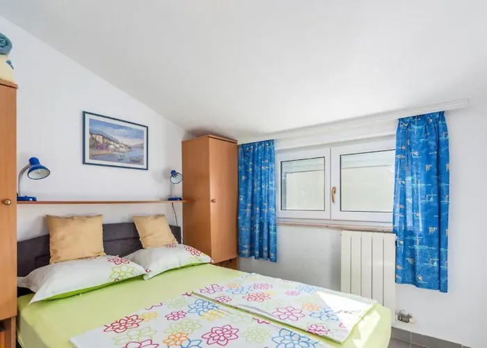 House Lucija Апартаменти *