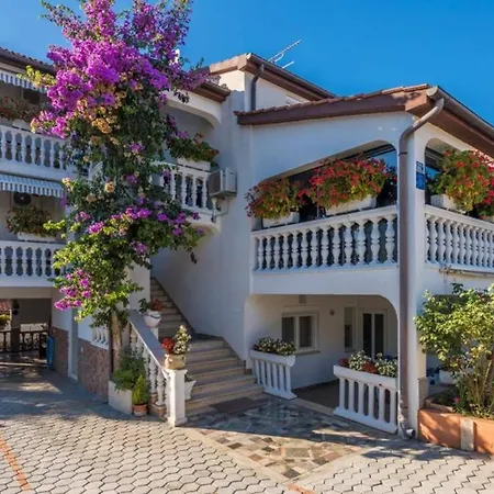 Апартаменти House Lucija Пореч